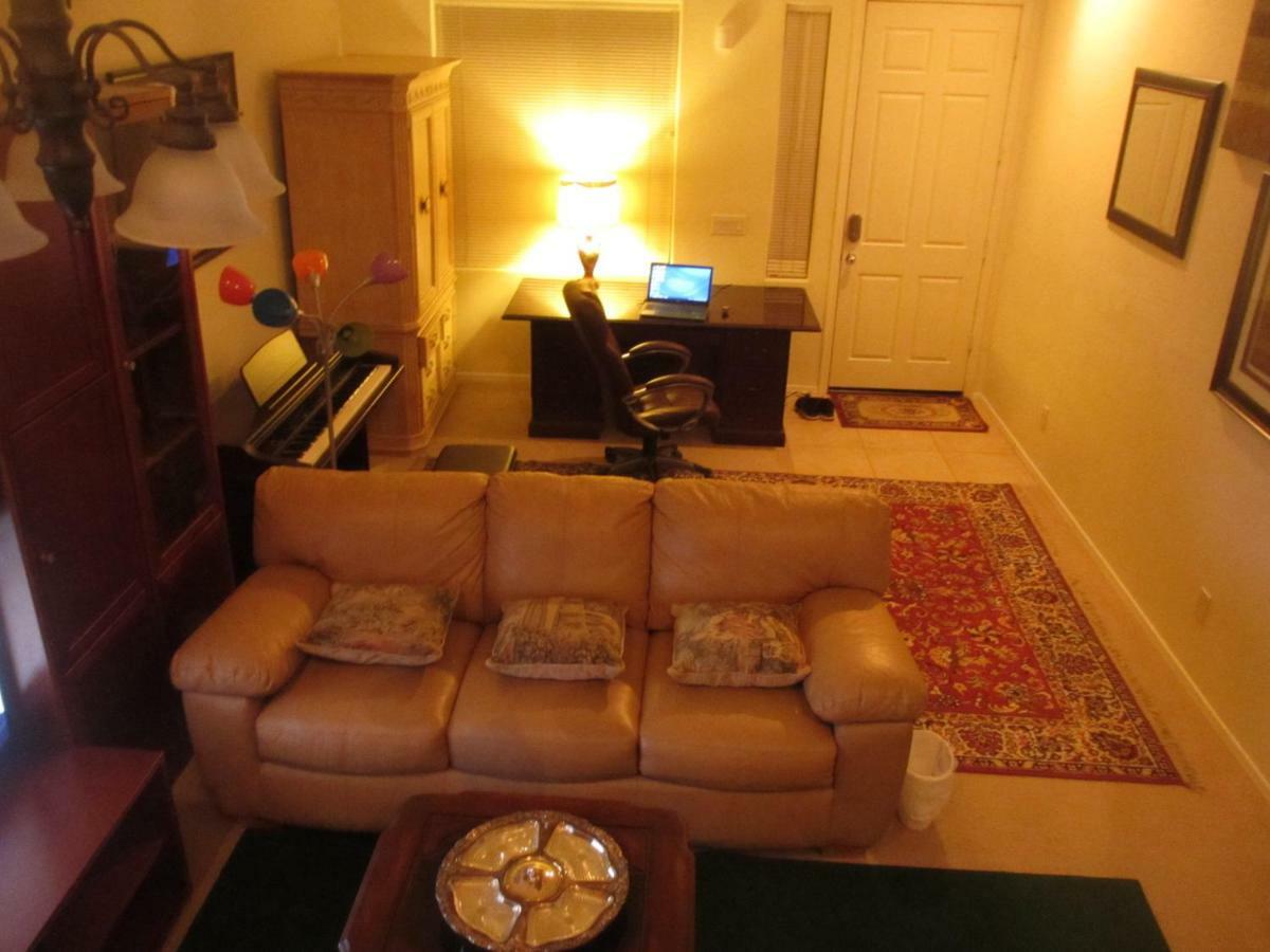 Art Gallery Vacation House Гилбърт Екстериор снимка
