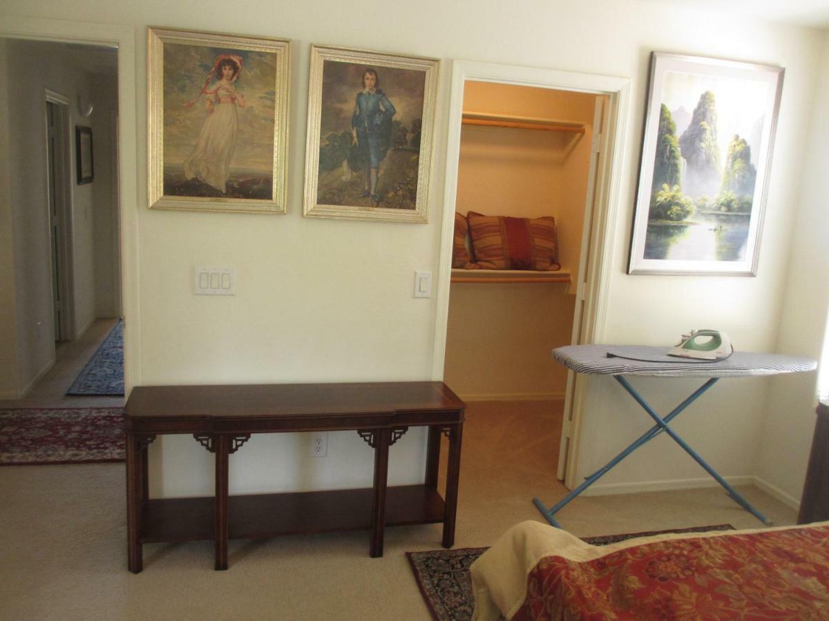 Art Gallery Vacation House Гилбърт Екстериор снимка