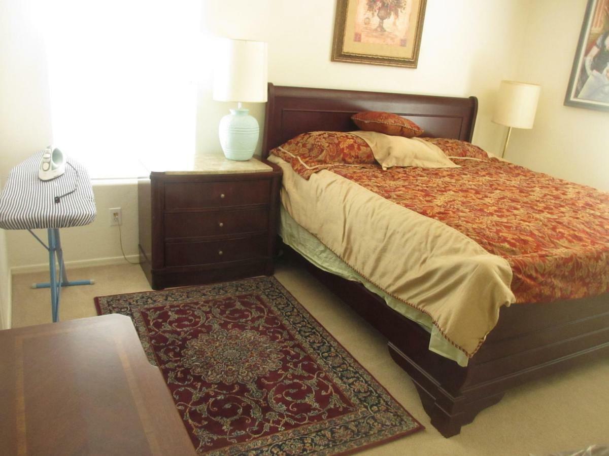 Art Gallery Vacation House Гилбърт Екстериор снимка