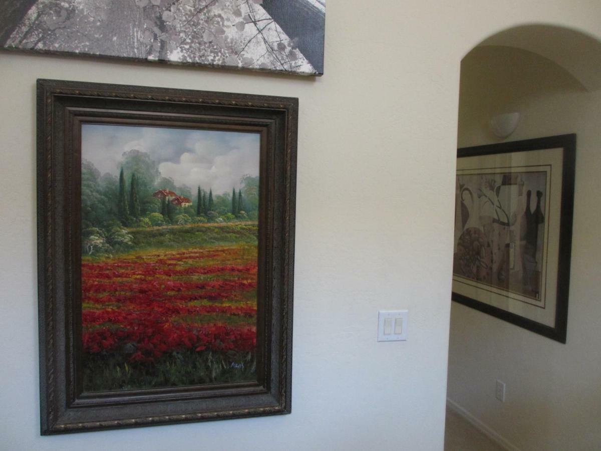 Art Gallery Vacation House Гилбърт Екстериор снимка