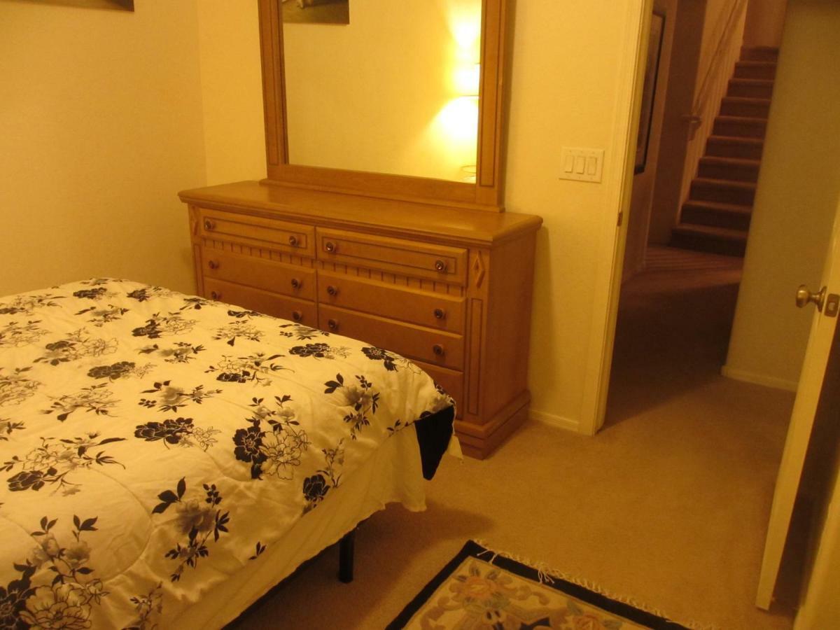 Art Gallery Vacation House Гилбърт Екстериор снимка